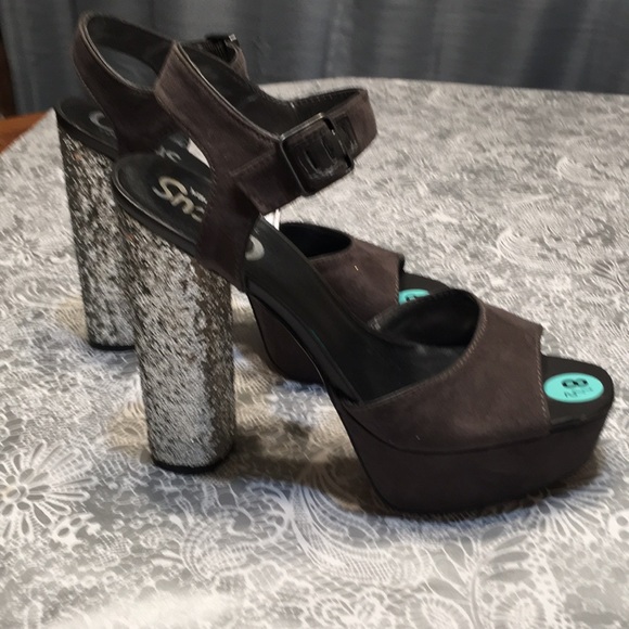 Gray silver platform shoe NEW - Picture 3 of 8